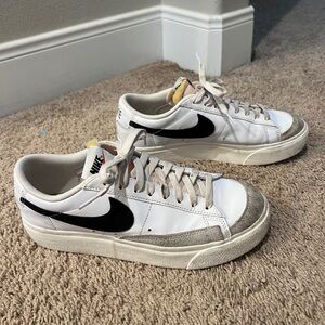 Nike Blazer Low Platform